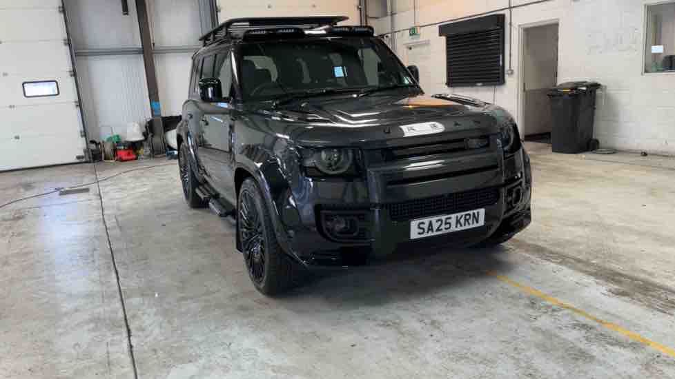 More views of Land Rover Defender 110