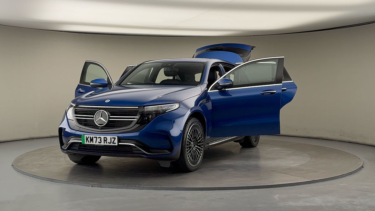 More views of Mercedes-Benz EQC