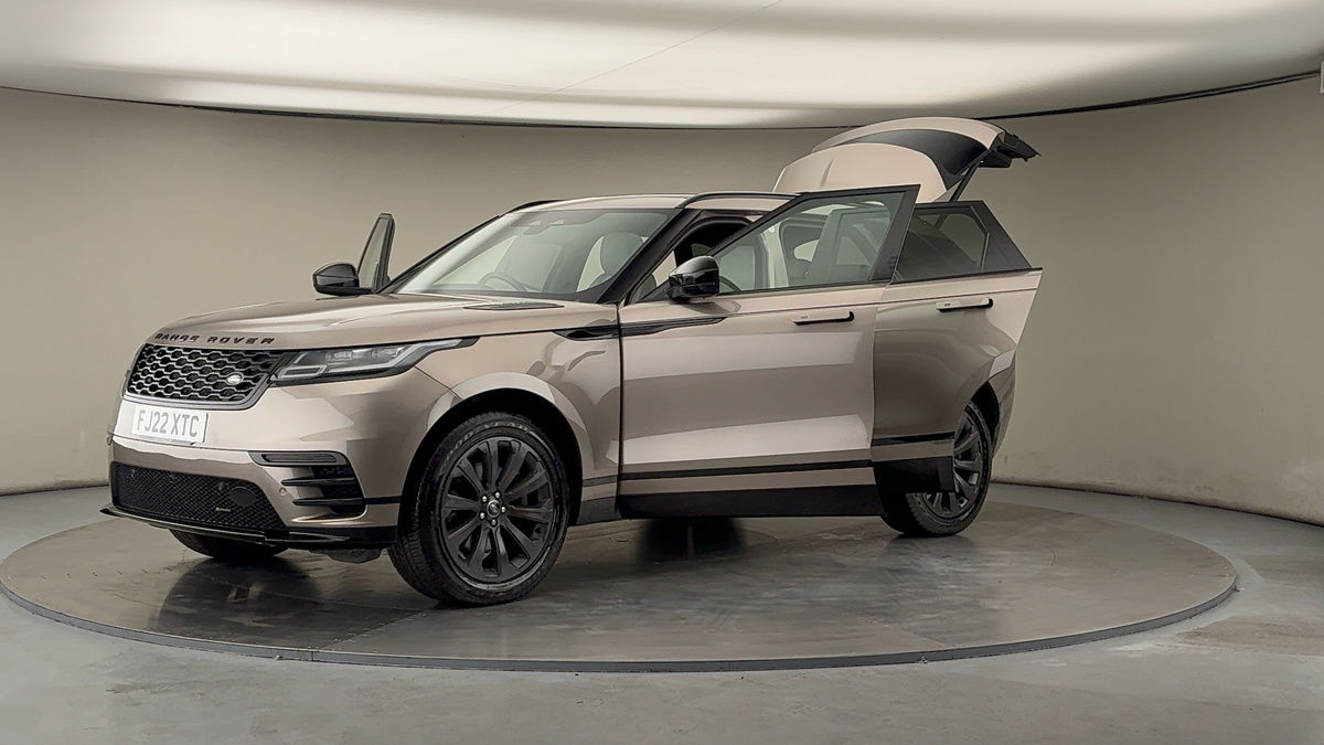 Land Rover Range Rover Velar Image 22