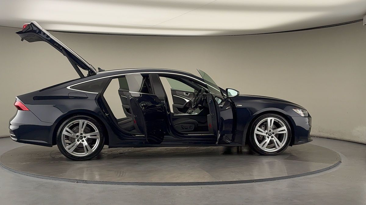 More views of Audi A7