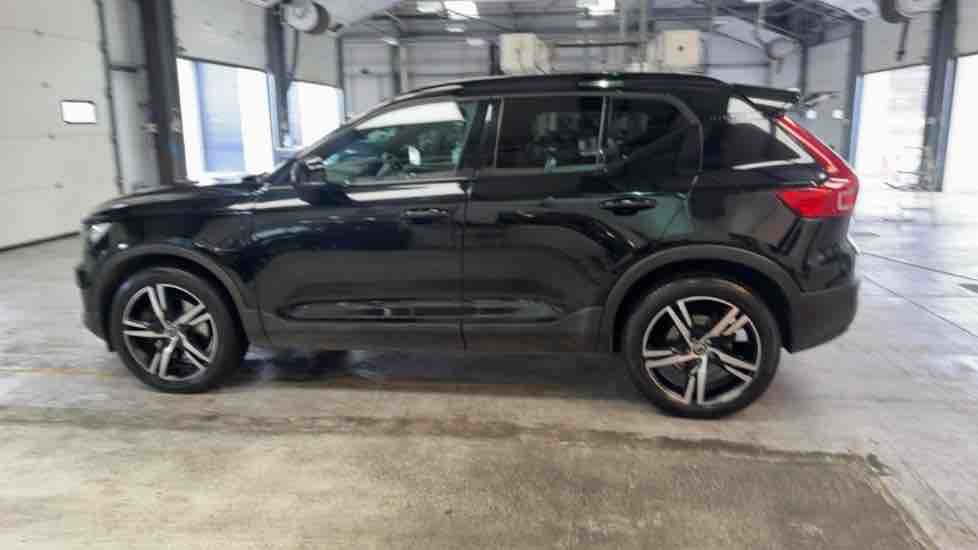 More views of Volvo XC40