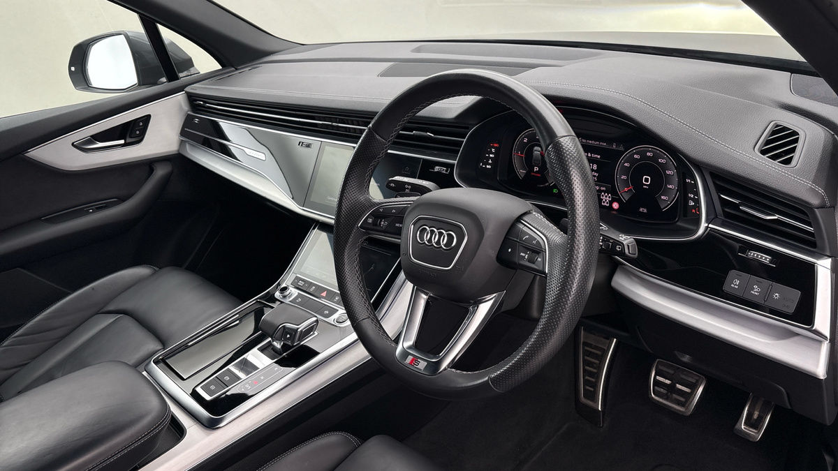 Audi Q7 Image 5