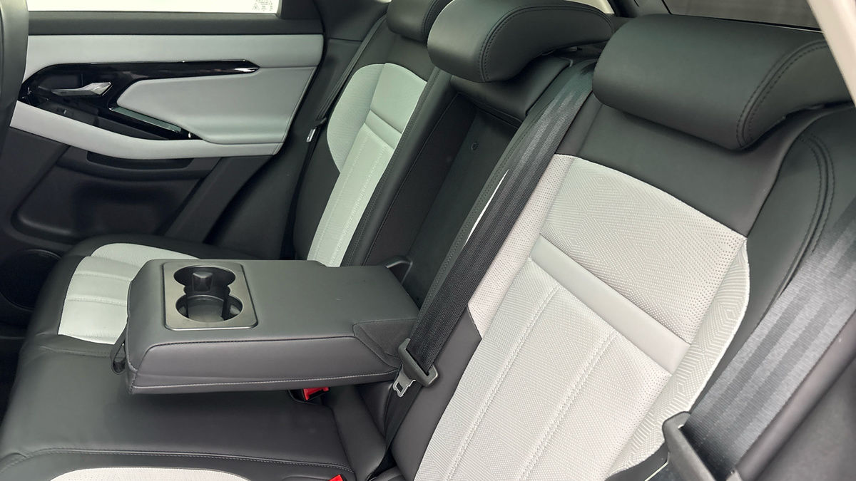 Land Rover Range Rover Evoque Image 9