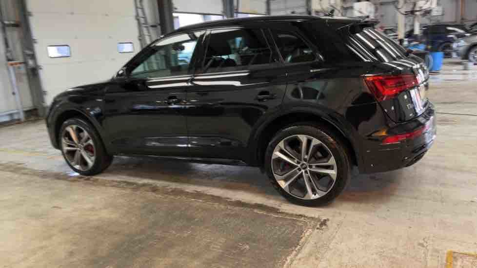 More views of Audi Q5