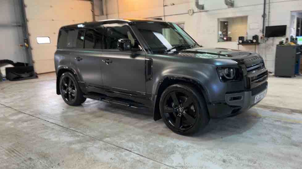 More views of Land Rover Defender 110