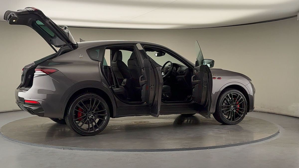More views of Maserati Levante