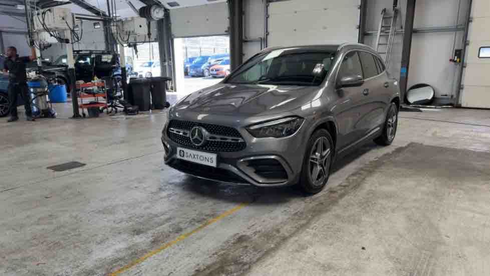 More views of Mercedes-Benz GLA