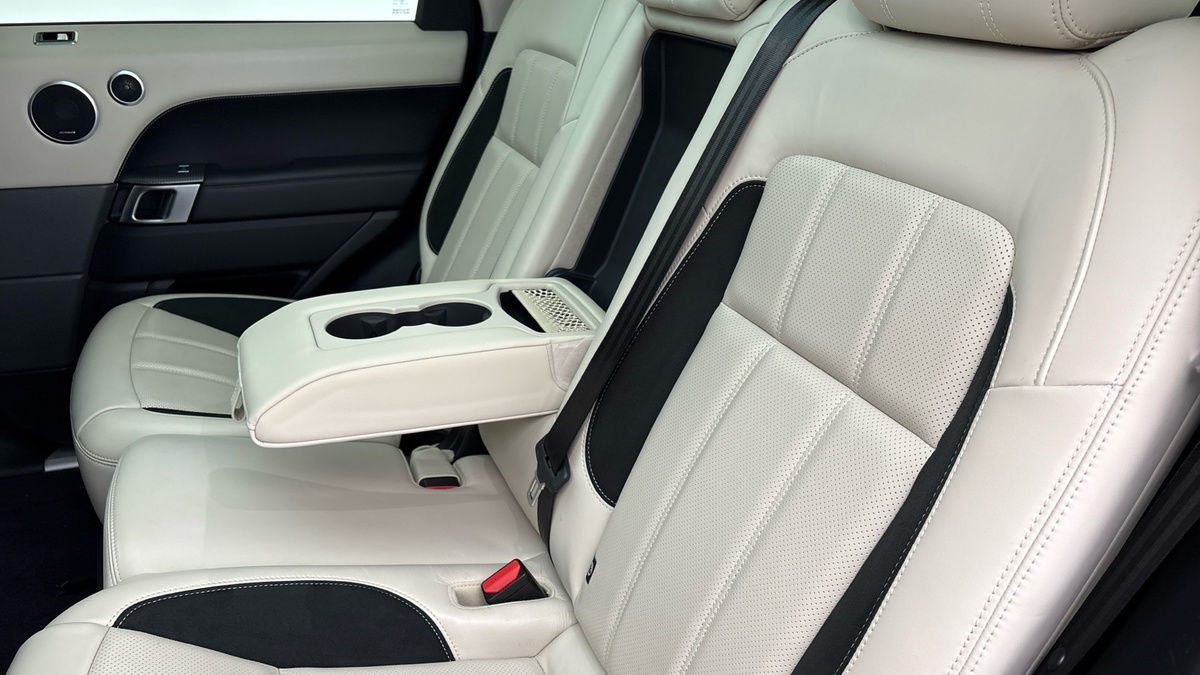 Land Rover Range Rover Sport Image 15