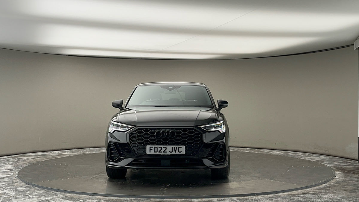 Audi Q3 Image 3