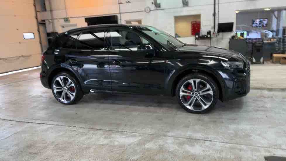 More views of Audi Q5