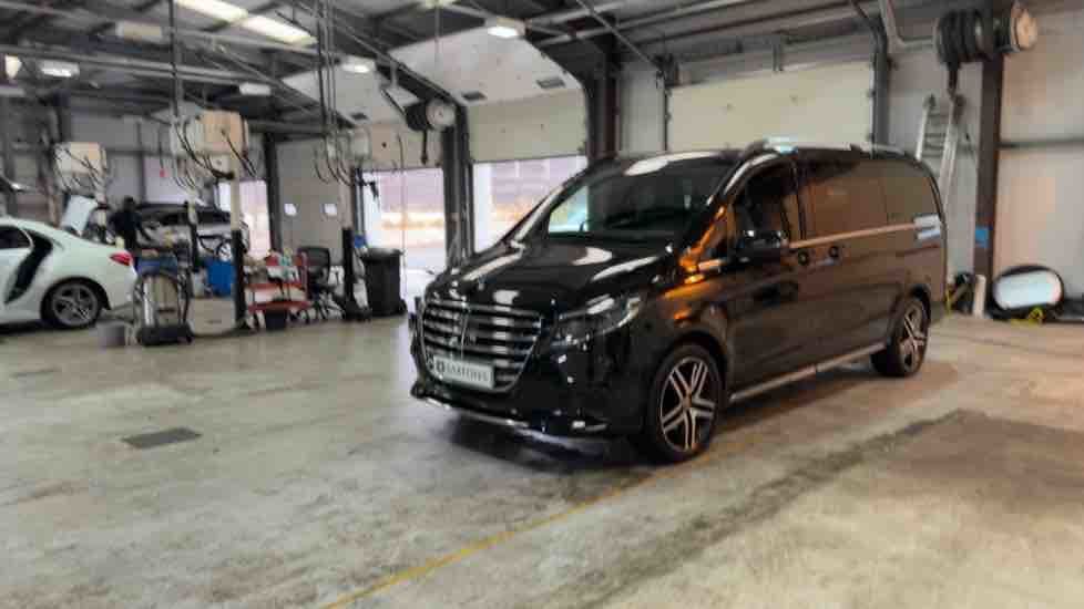 More views of Mercedes-Benz V Class