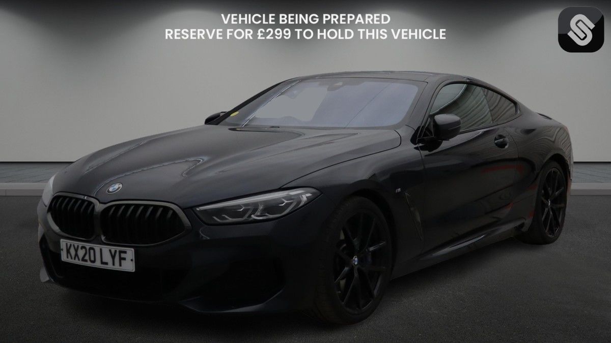 BMW 8 Series Image 2