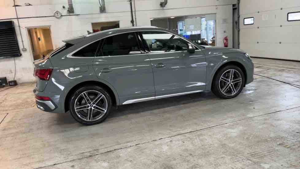 More views of Audi SQ5