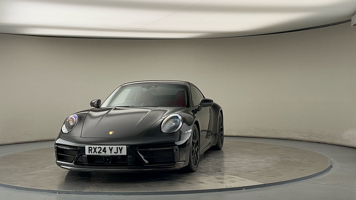 More views of Porsche 911