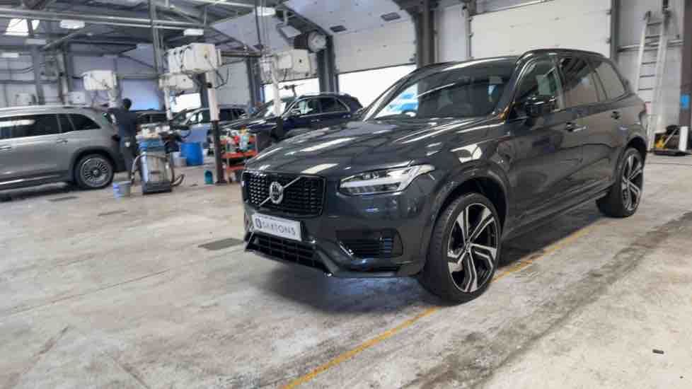 More views of Volvo XC90