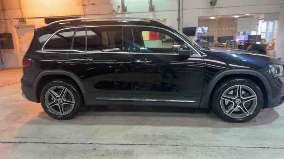More views of Mercedes-Benz GLB