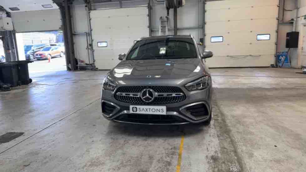 More views of Mercedes-Benz GLA