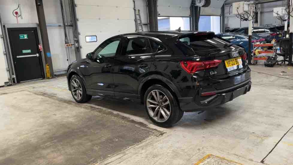 More views of Audi Q3