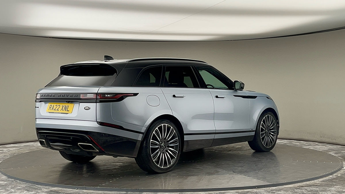 Land Rover Range Rover Velar Image 21