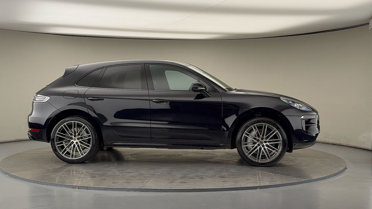 More views of Porsche Macan