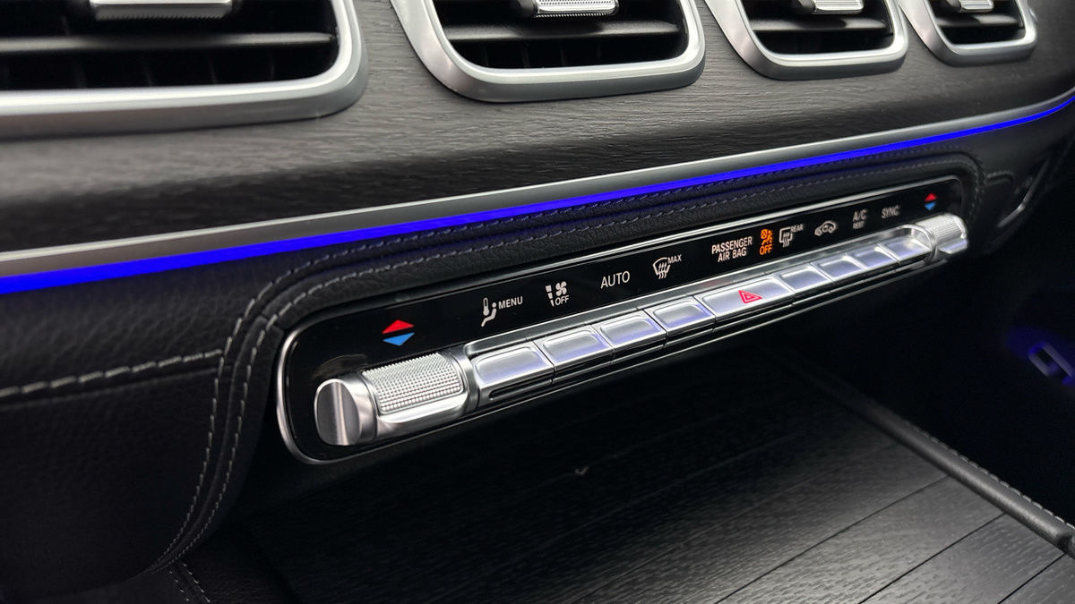 Mercedes-Benz GLE Image 28