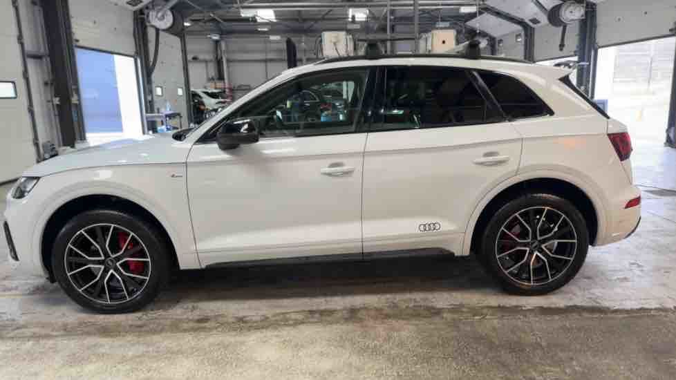 More views of Audi Q5