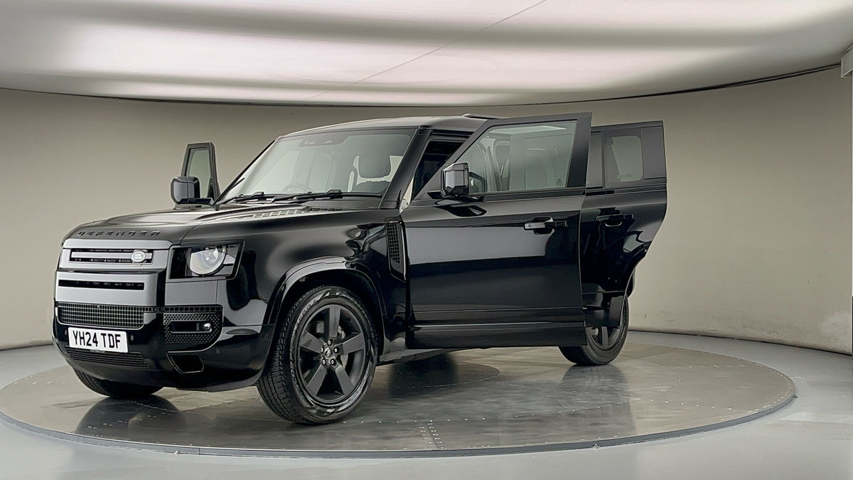 More views of Land Rover Defender 110