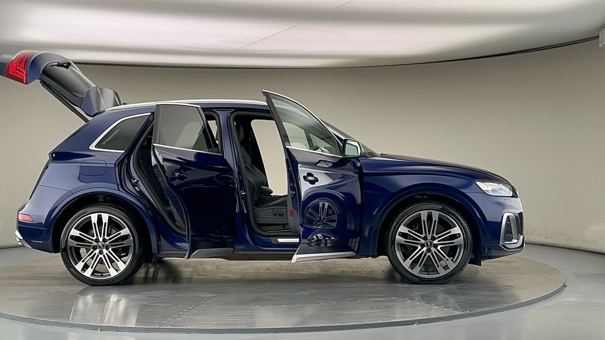 More views of Audi SQ5