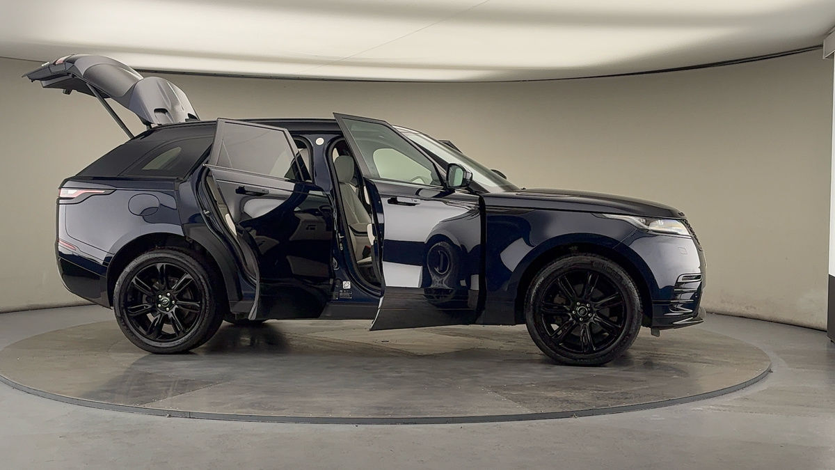 More views of Land Rover Range Rover Velar