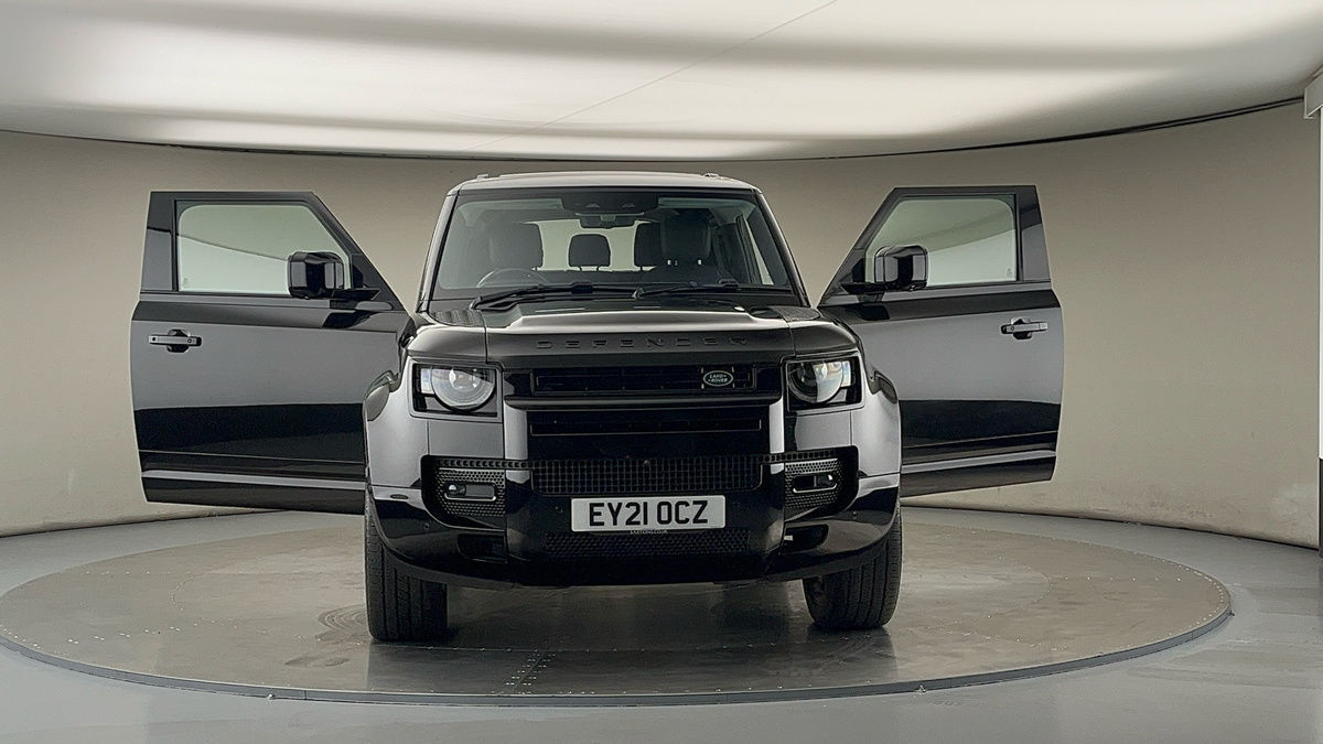 More views of Land Rover Defender 90