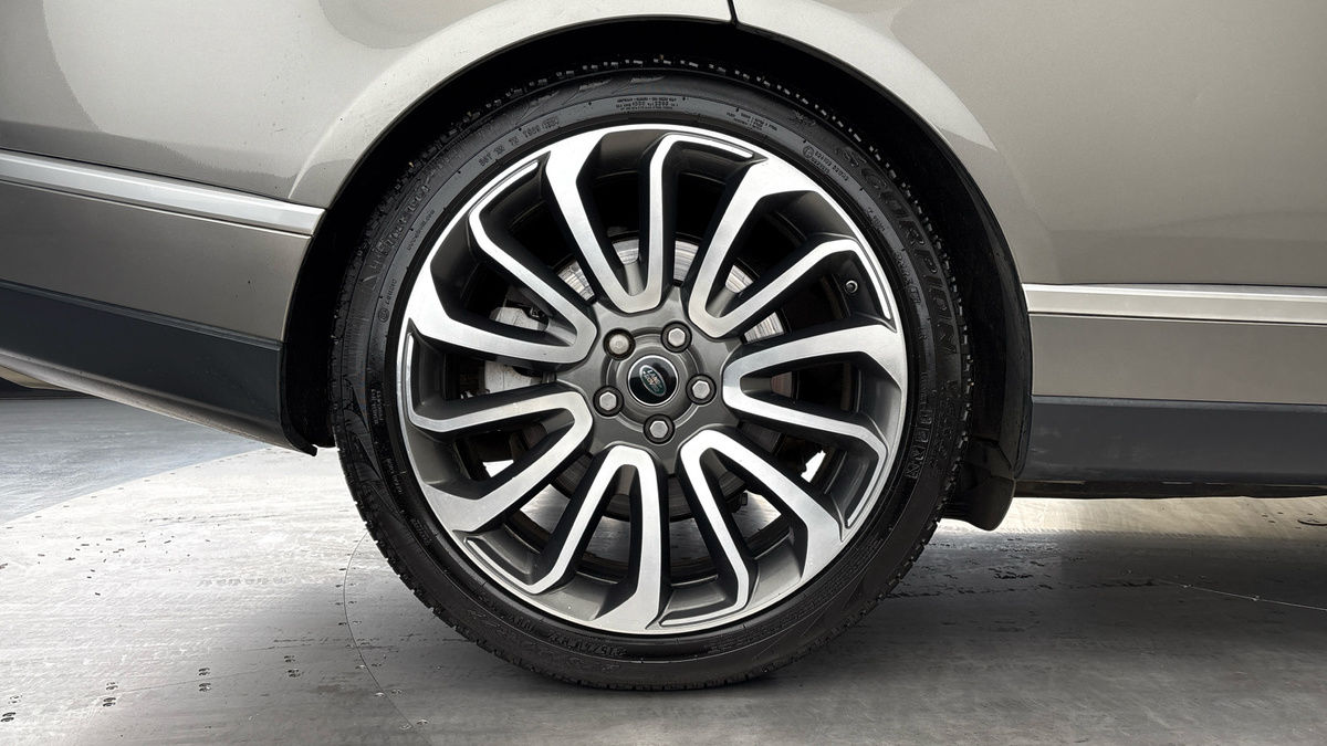 Land Rover Range Rover Image 10