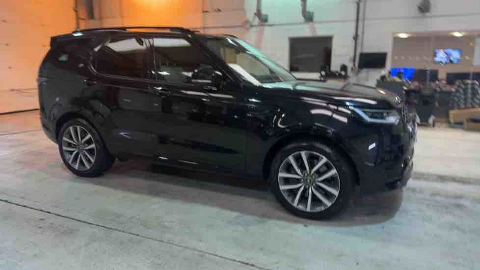 More views of Land Rover Discovery