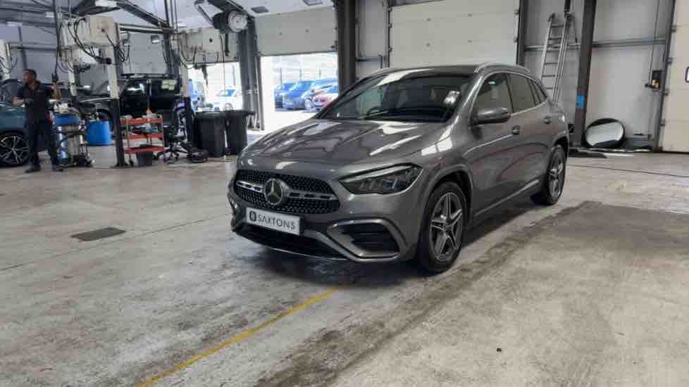 More views of Mercedes-Benz GLA