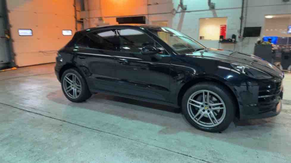 More views of Porsche Macan