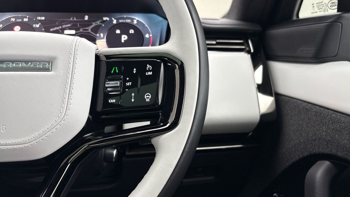 Land Rover Range Rover Sport Image 14