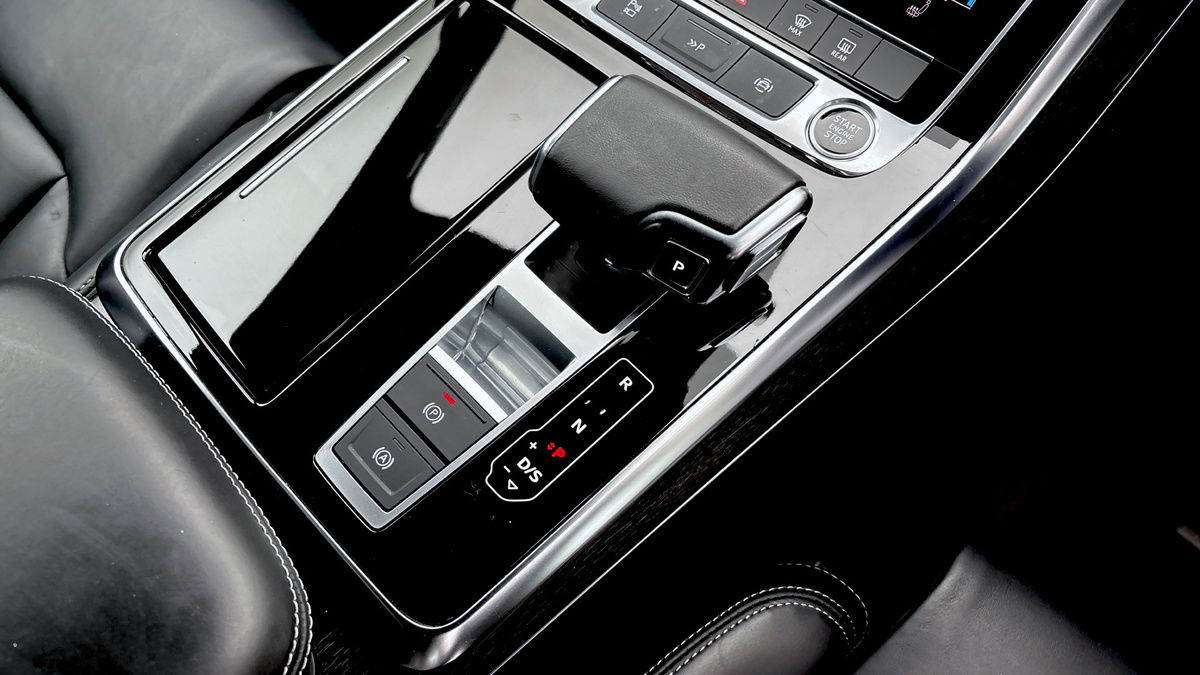 Audi Q7 Image 6