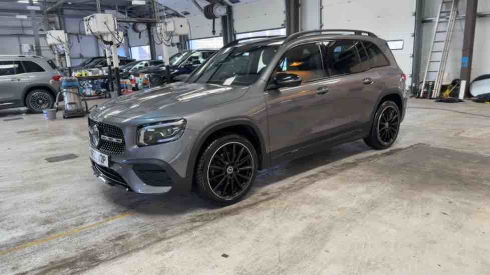 More views of Mercedes-Benz GLB