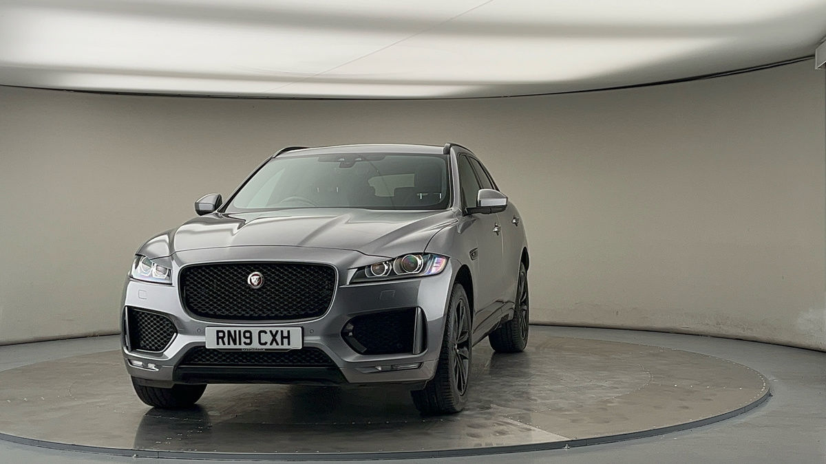 More views of Jaguar F-PACE