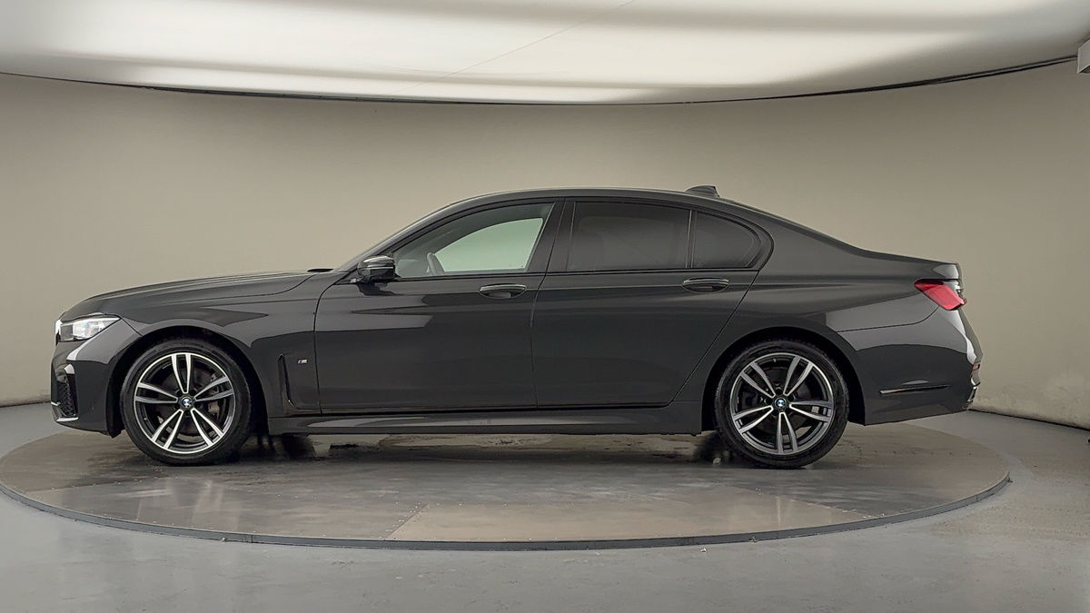 BMW 7 Series Image 15