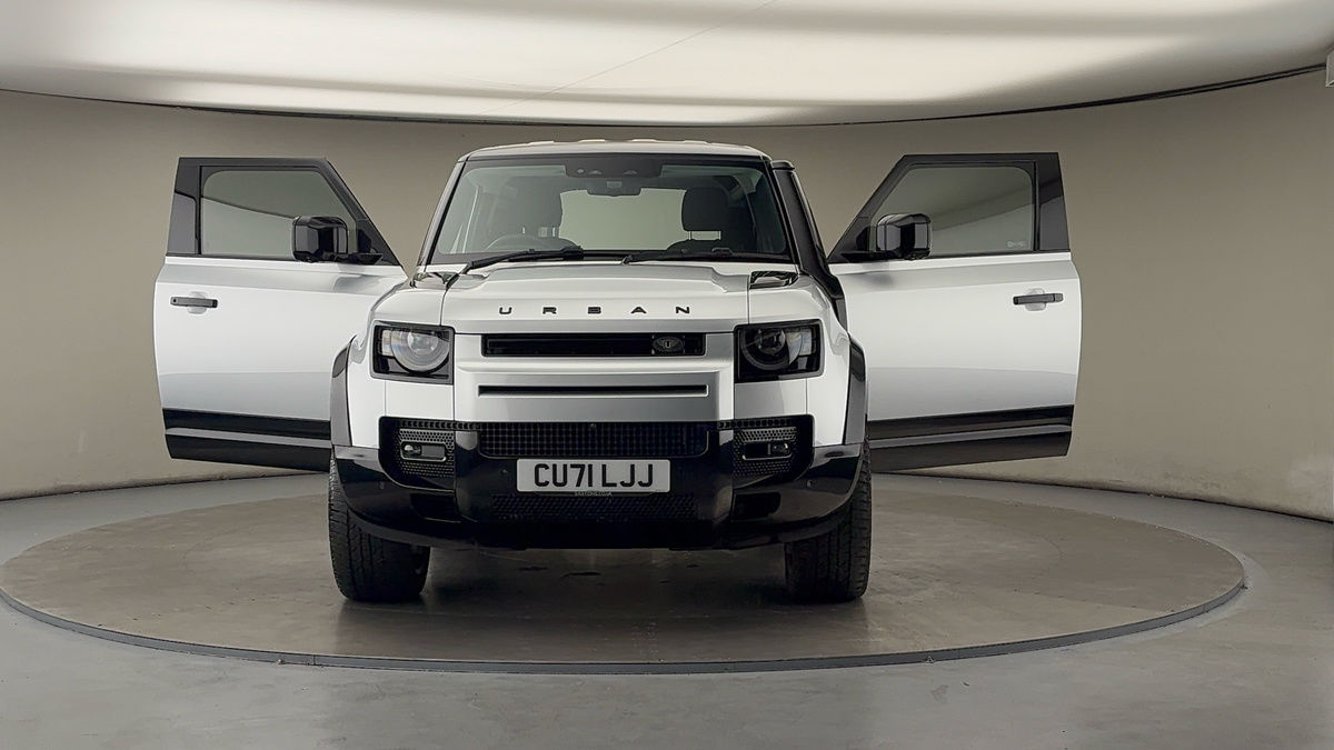 More views of Land Rover Defender 90