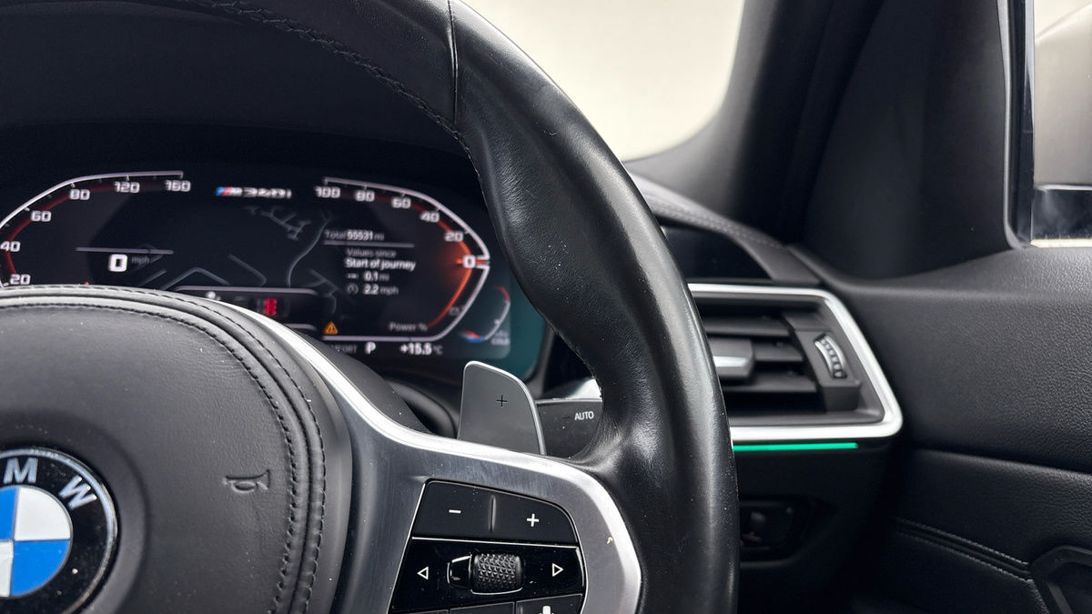 BMW 3 Series Image 14