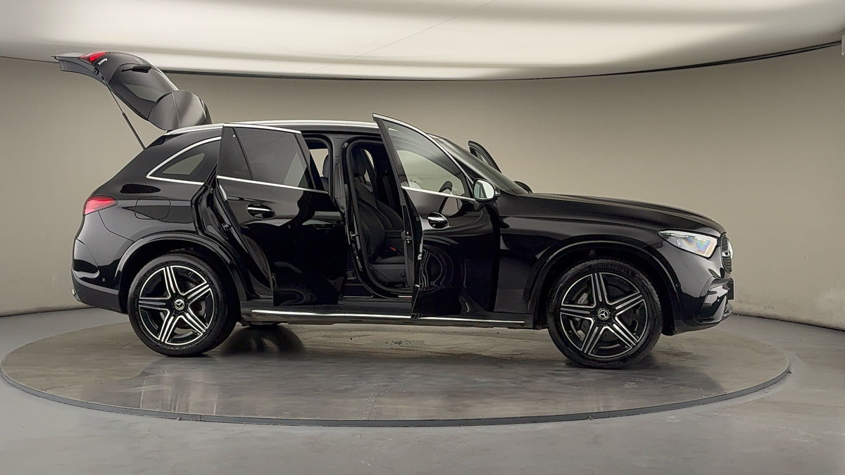 More views of Mercedes-Benz GLC