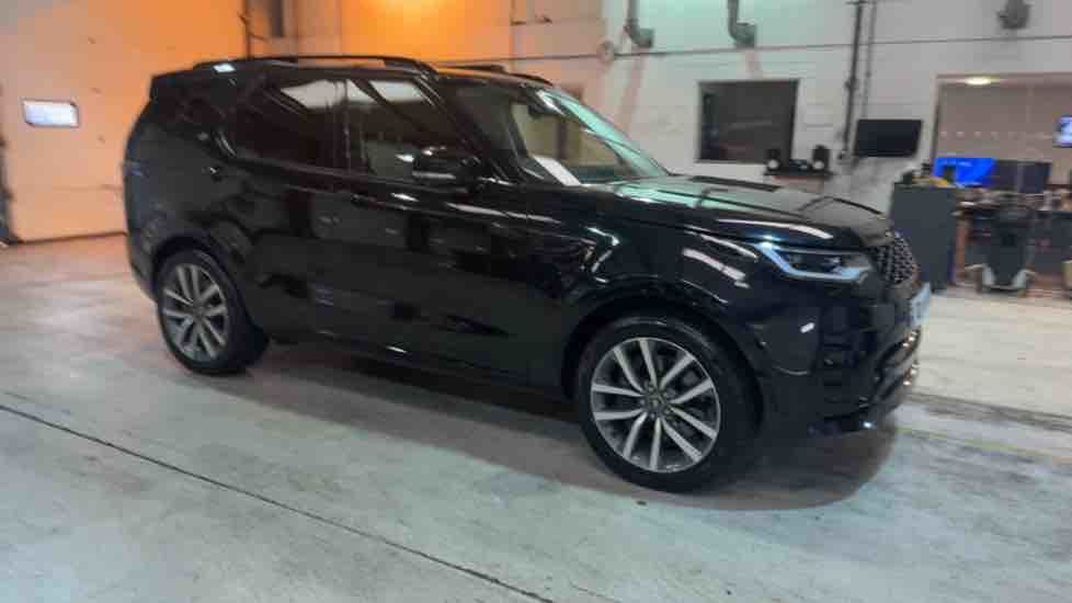 More views of Land Rover Discovery