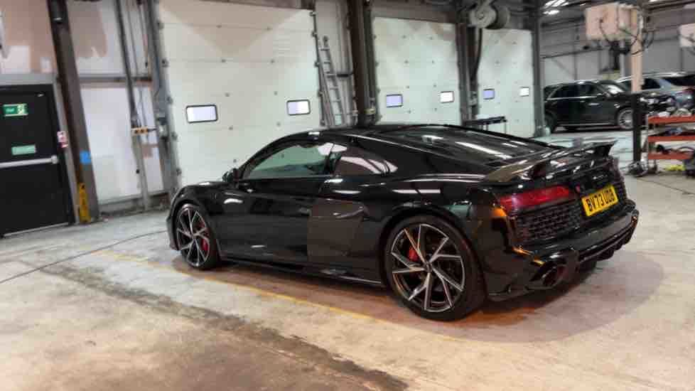 More views of Audi R8