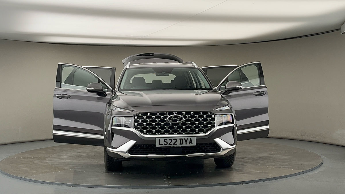 More views of Hyundai Santa Fe