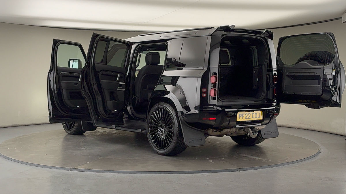 More views of Land Rover Defender 110
