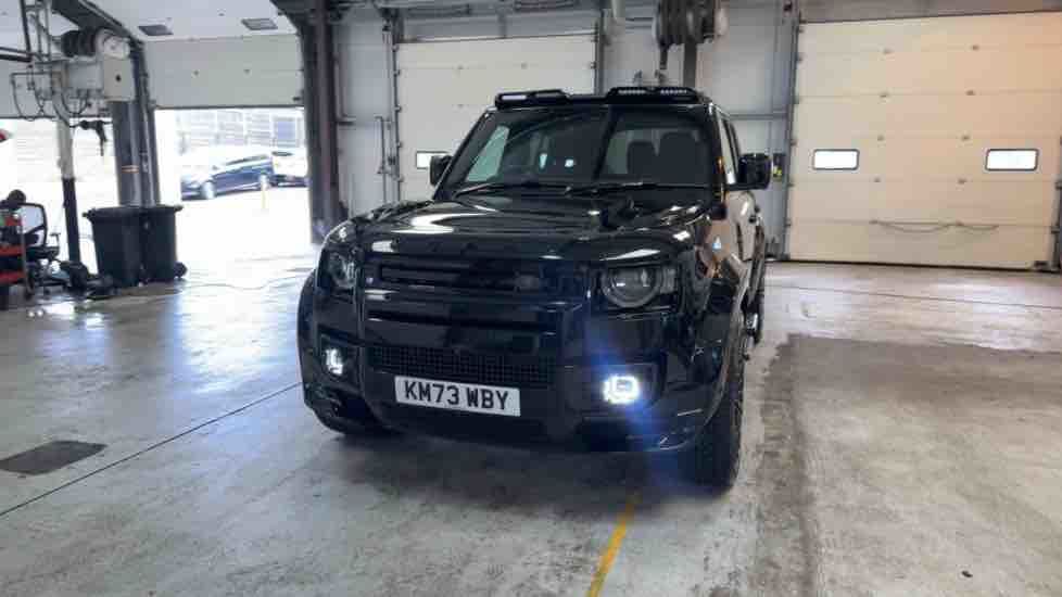 More views of Land Rover Defender 110