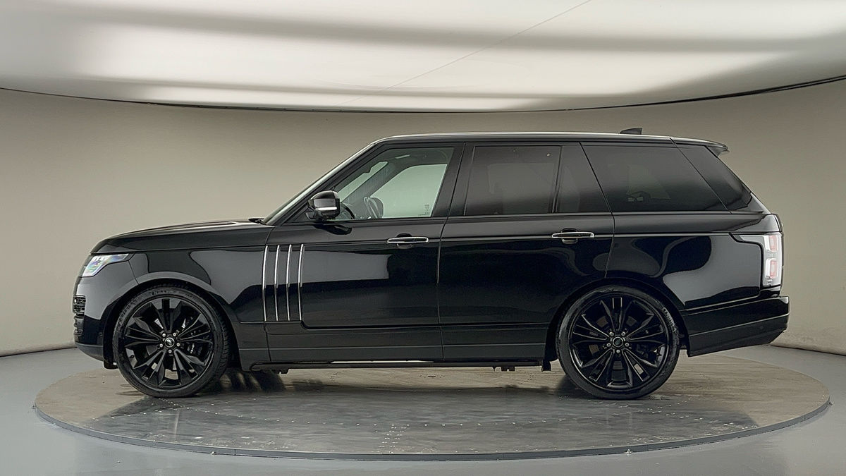 More views of Land Rover Range Rover