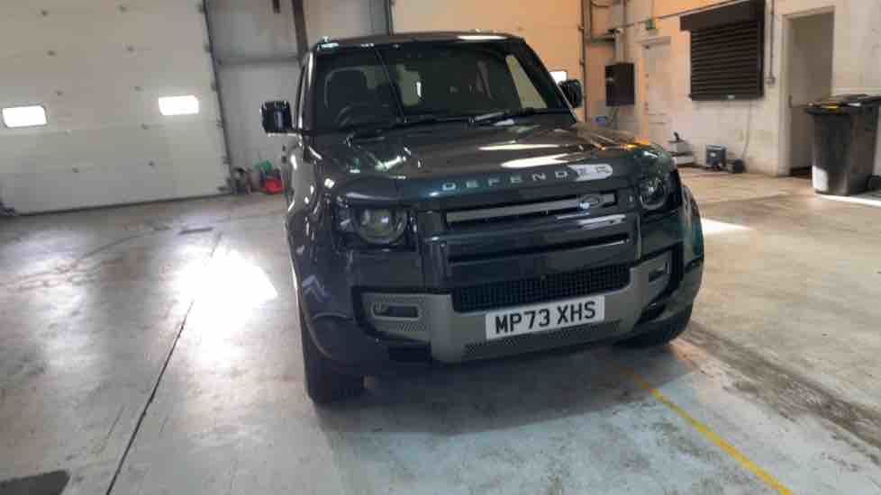 More views of Land Rover Defender 110