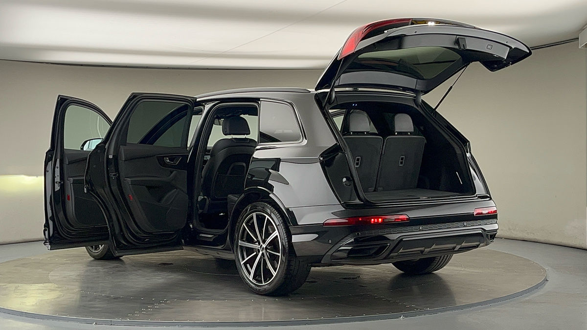 Audi Q7 Image 23